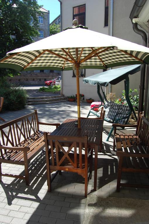 Hotel Linovo With Free Parking Riga Exterior foto